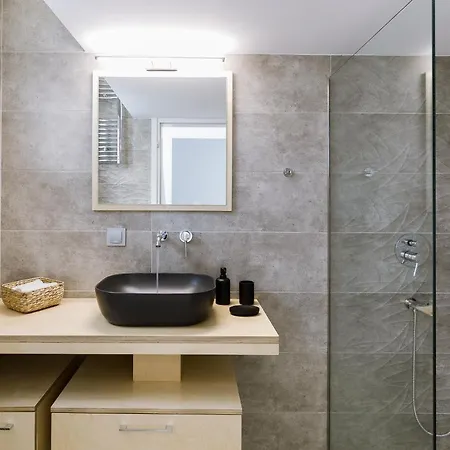 Minimal Apartment On The Shadow Of The Acropolis Athens Exterior photo