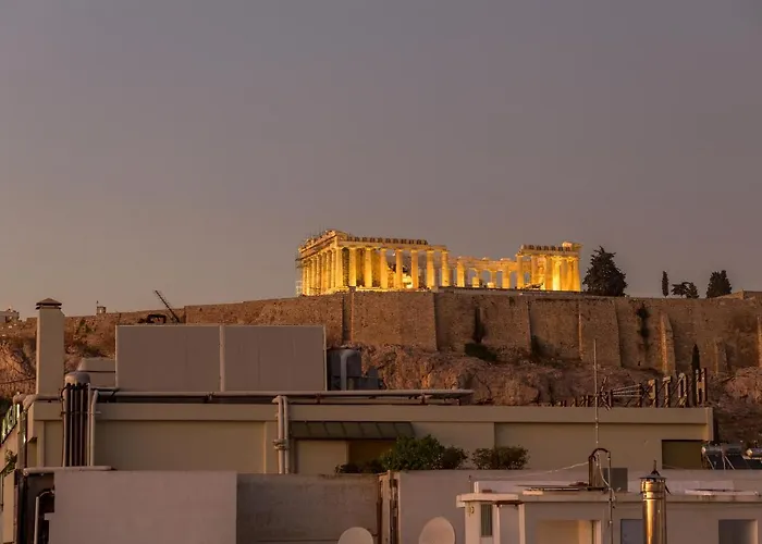 Minimal Apartment On The Shadow Of The Acropolis