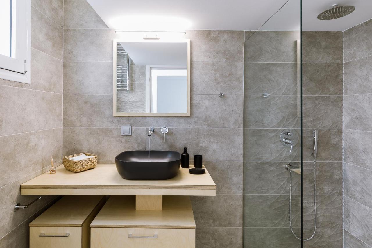 Apartment Minimal On The Shadow Of The Acropolis *