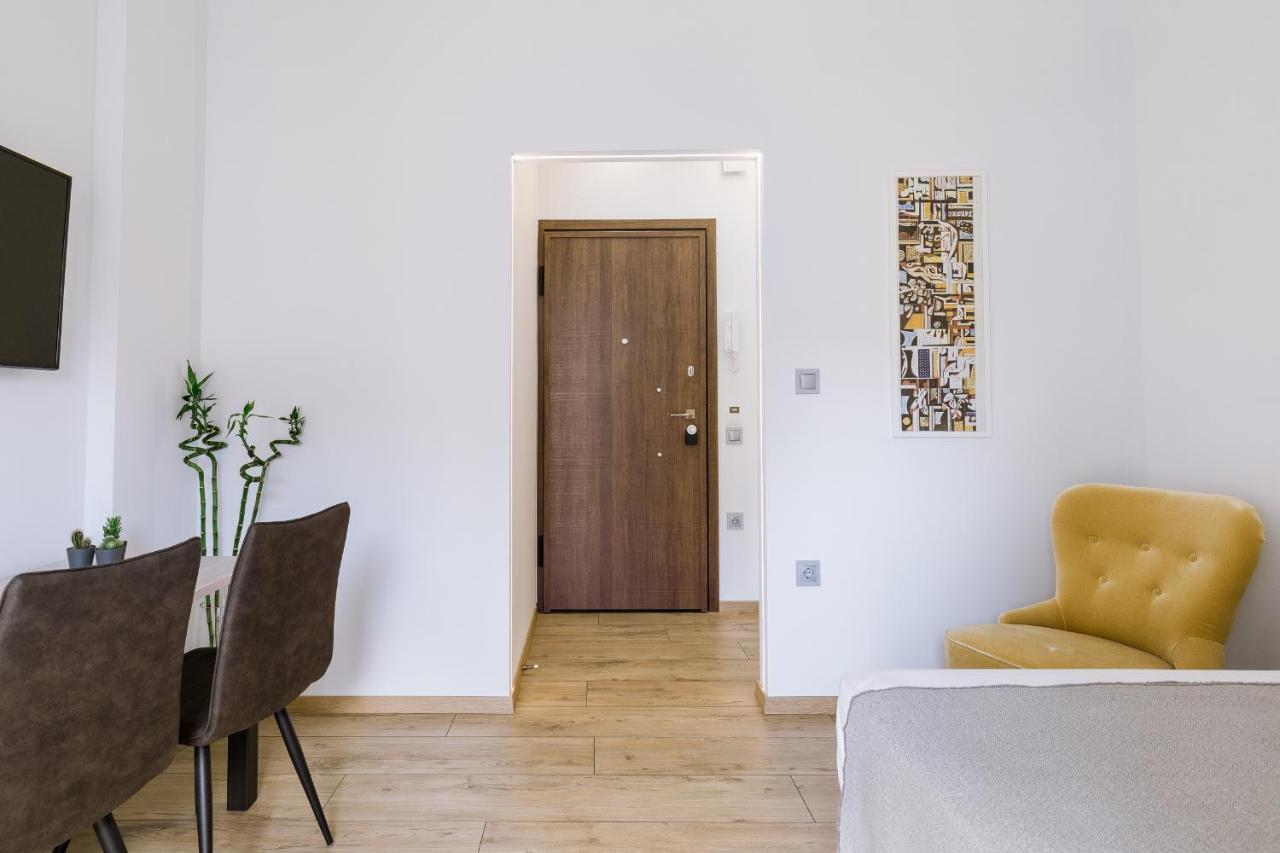 Apartment Minimal On The Shadow Of The Acropolis *